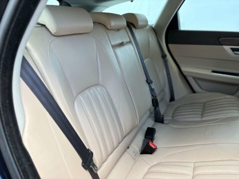 Jaguar XF Diesel Grey #33