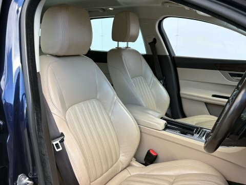 Jaguar XF Diesel Grey #19
