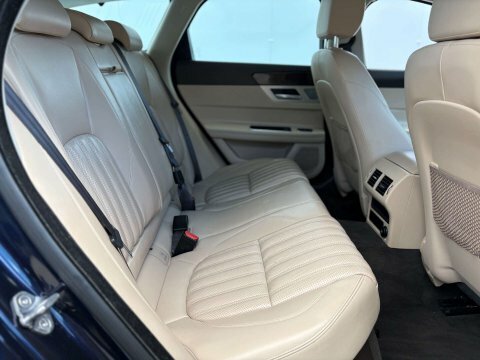 Jaguar XF Diesel Grey #29