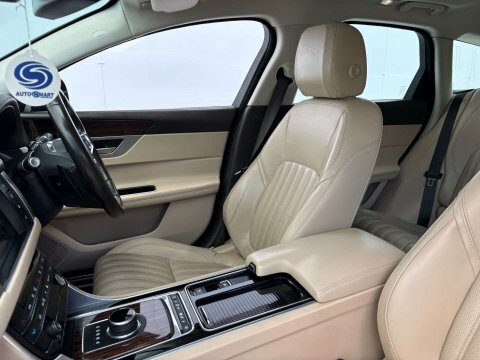 Jaguar XF Diesel Grey #71