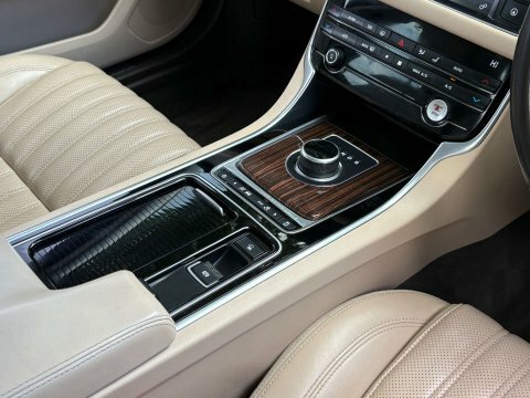 Jaguar XF Diesel Grey #26