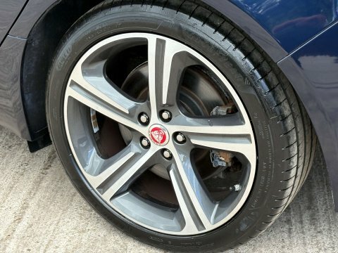 Jaguar XF Diesel Grey #40