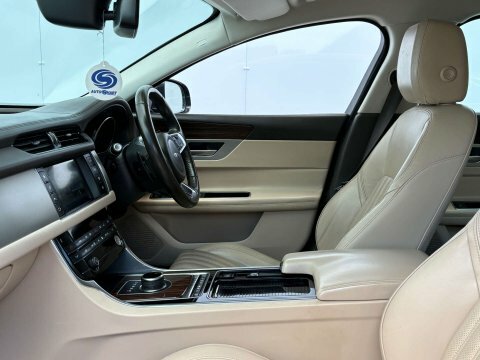 Jaguar XF Diesel Grey #70