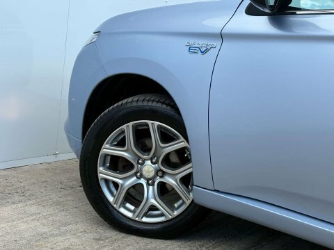 Mitsubishi Outlander 2.0 Phev Gx 4H Brown #46