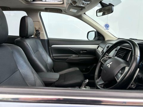 Mitsubishi Outlander 2.0 Phev Gx 4H Brown #25