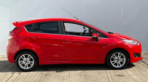 Ford Fiesta Hatchback Red #17