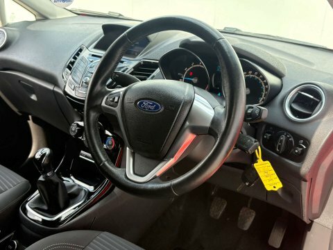 Ford Fiesta Hatchback Red #34