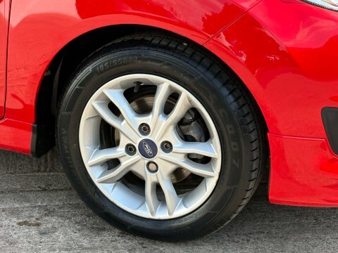Ford Fiesta Hatchback Red #7