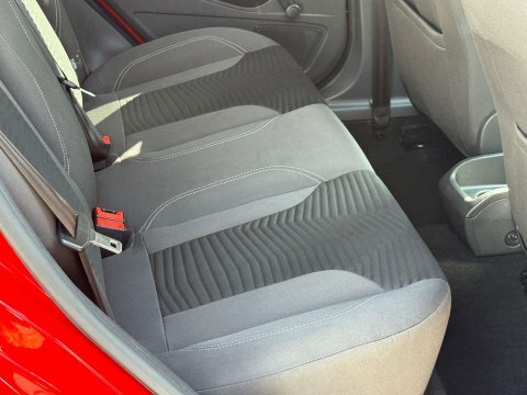 Ford Fiesta Hatchback Red #13