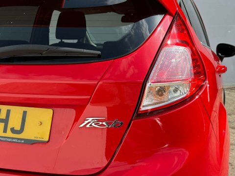 Ford Fiesta Hatchback Red #27