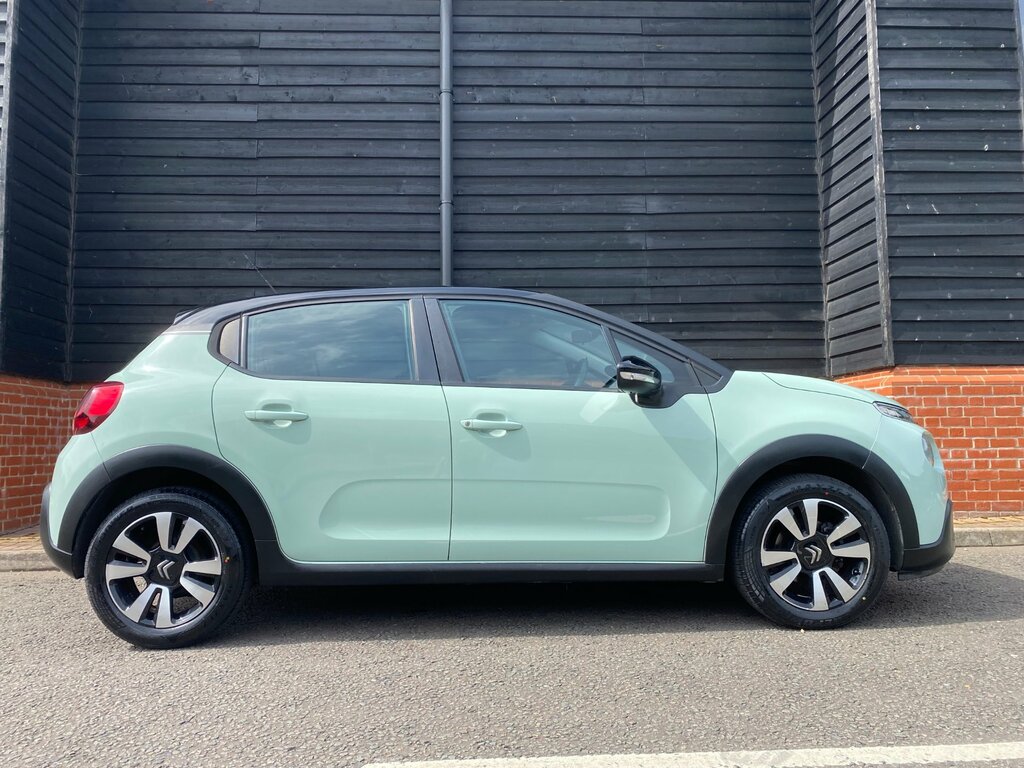 Citroen C3 1.2 Puretech Feel Hatchback Euro Green #2