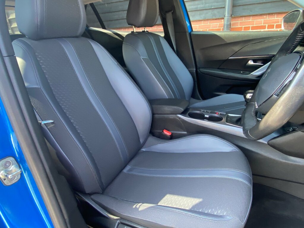 Peugeot 2008 1.2 Puretech Allure Suv Euro 6 Blue #5