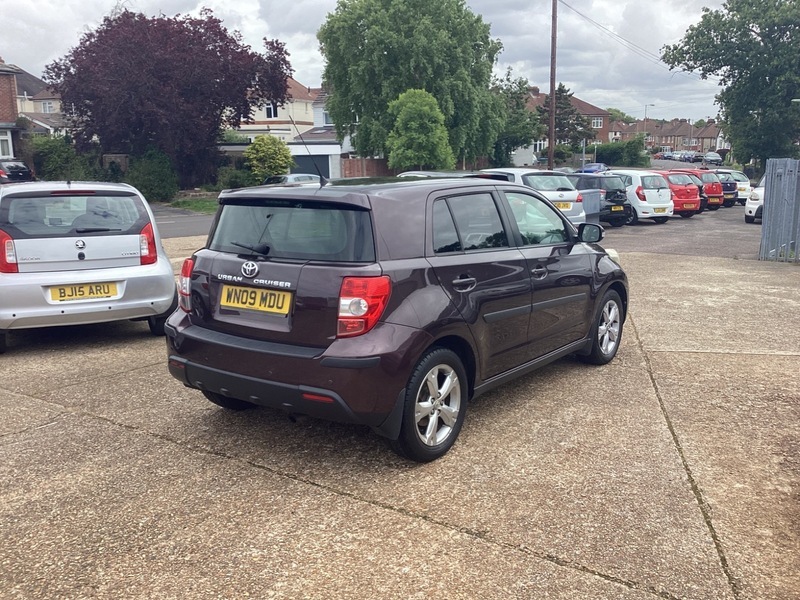 Toyota Urban Cruiser 1.33 Dual Vvt-i Suv Purple #6