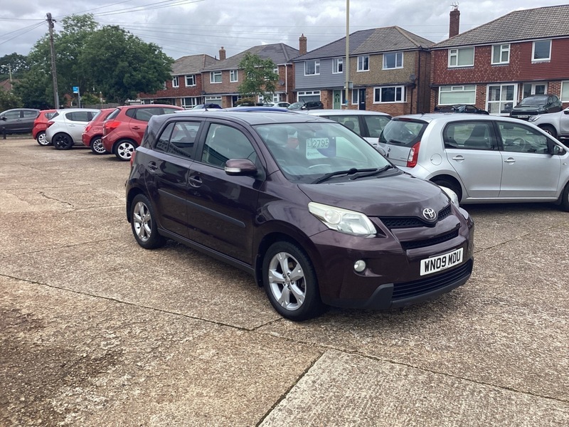 Toyota Urban Cruiser 1.33 Dual Vvt-i Suv Purple