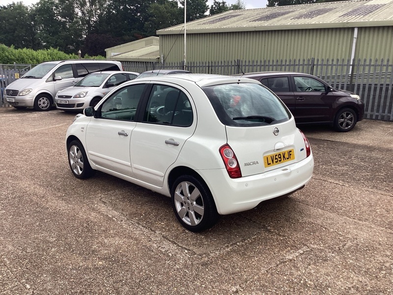 Nissan Micra 1.2 N-tec White #6