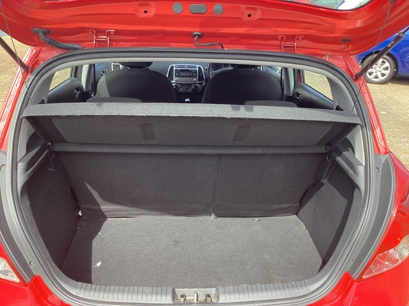 Hyundai I20 1.2 Active Euro 5 Red #10