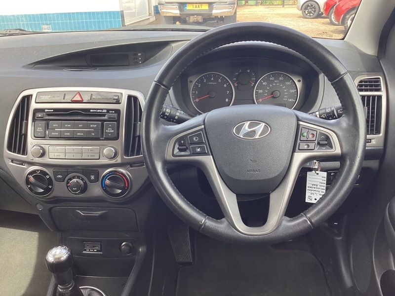 Hyundai I20 1.2 Active Euro 5 Red #13