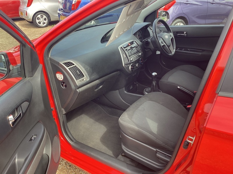 Hyundai I20 1.2 Active Euro 5 Red #11