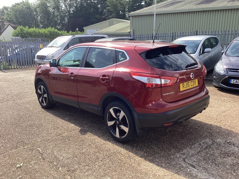 Nissan Qashqai 1.2 Dig-t N-connecta Suv Red #4