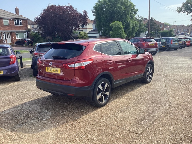 Nissan Qashqai 1.2 Dig-t N-connecta Suv Red #6