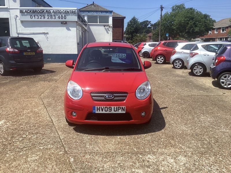Kia Picanto 1.1 Red Hatchback Red #2
