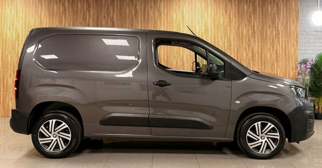 Peugeot Partner 1.5L Professional Premium Grey #2