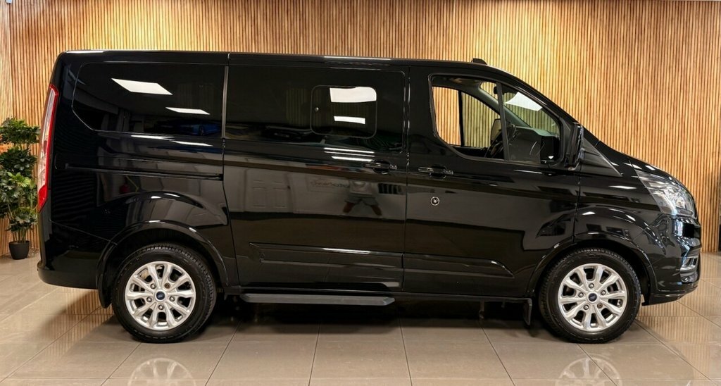 Ford Tourneo Custom 2L Titanium Black #2