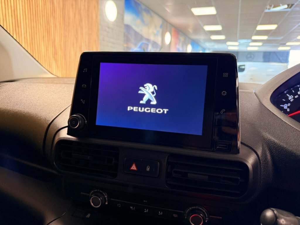 Peugeot Partner 1.6L Professional Grey #24