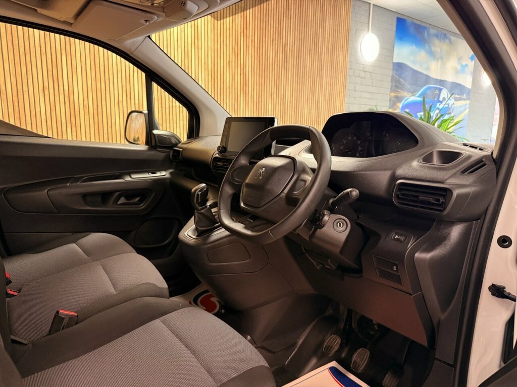 Peugeot Partner 1.6L Professional Grey #15