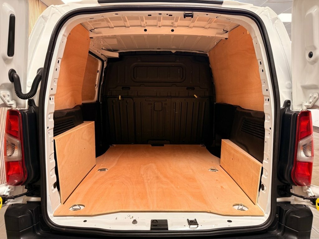Peugeot Partner 1.6L Professional Grey #9