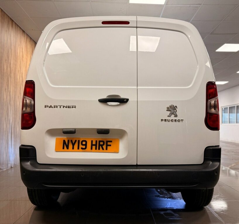 Peugeot Partner 1.6L Professional White #5