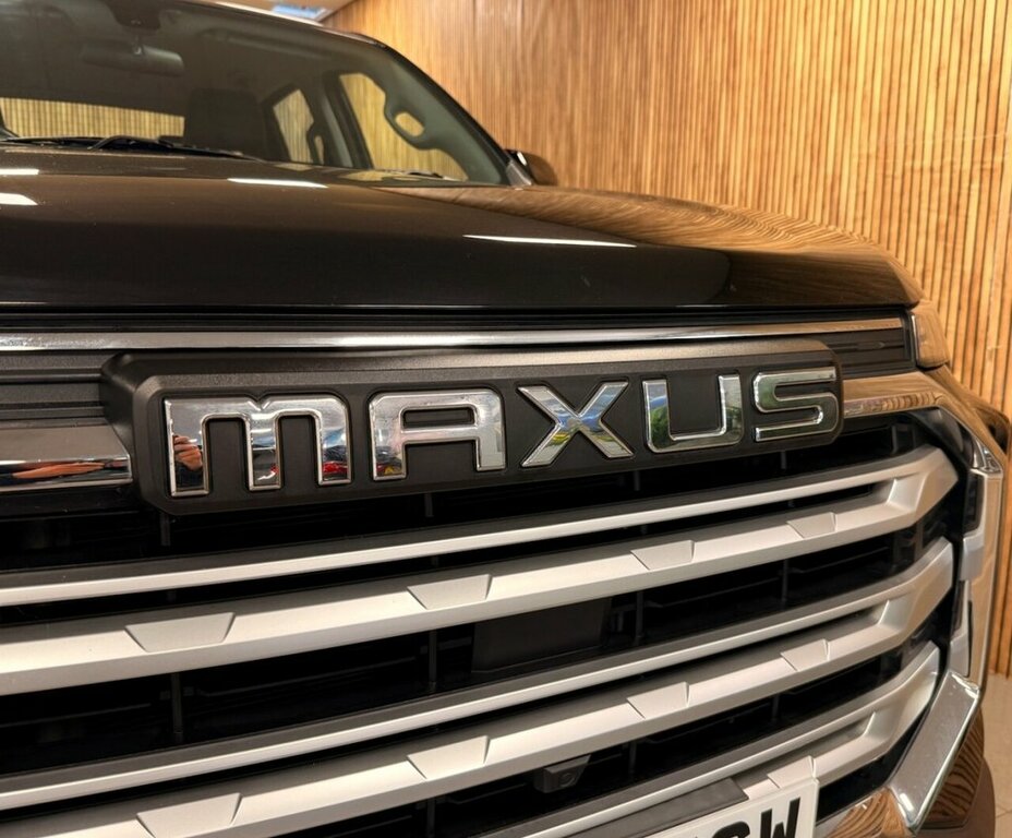 Maxus T90 Pickup Black #6