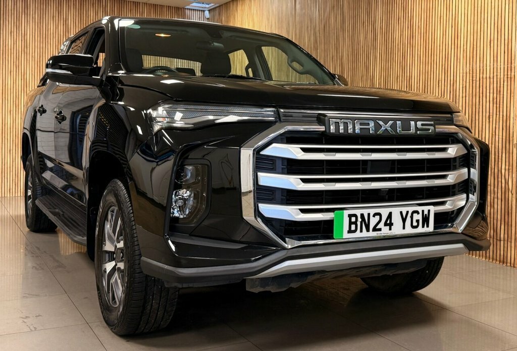 Maxus T90 Pickup Black #5