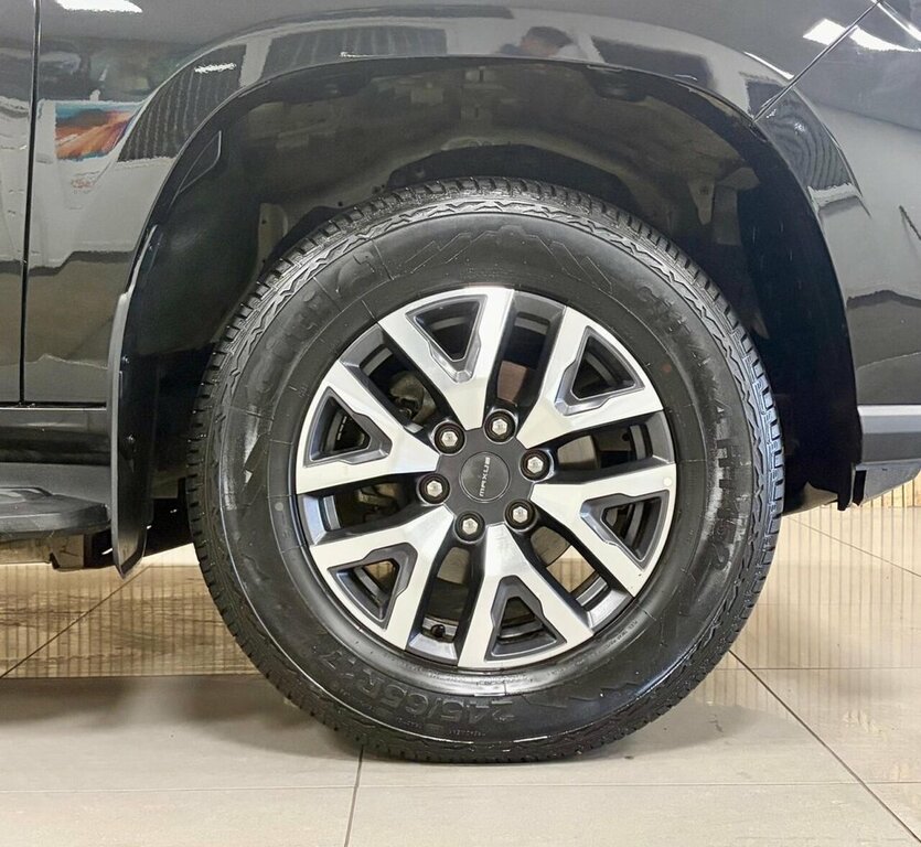 Maxus T90 Pickup Black #3