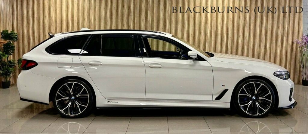BMW 5 Series 2L M Sport YF70KHW White #6