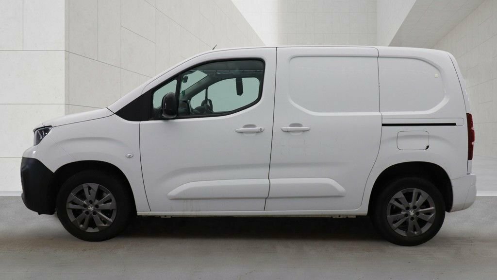 Peugeot Partner 1.5L Asphalt Premium White #6