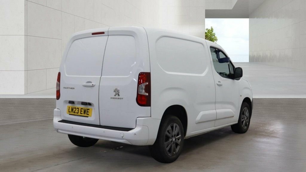Peugeot Partner 1.5L Asphalt Premium White #4