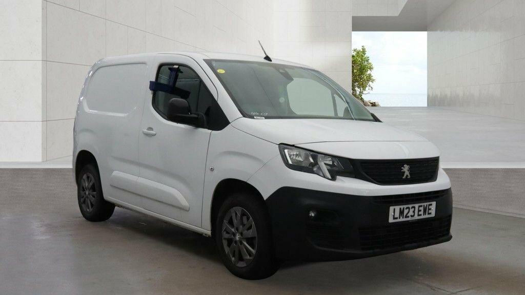 Peugeot Partner 1.5L Asphalt Premium White #2