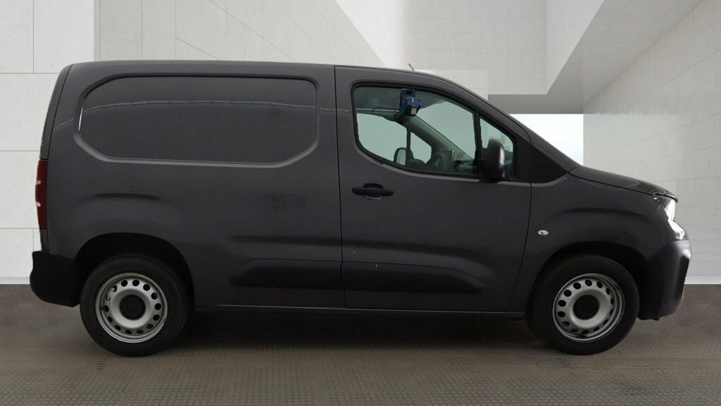 Peugeot Partner 1.5L Professional Premium Grey #4