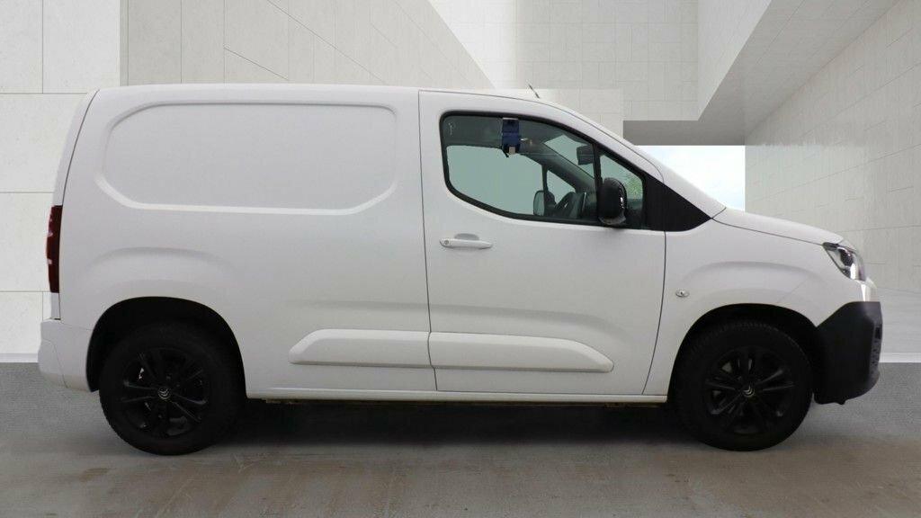 Citroen Berlingo 1.5L Driver M Pro White #4