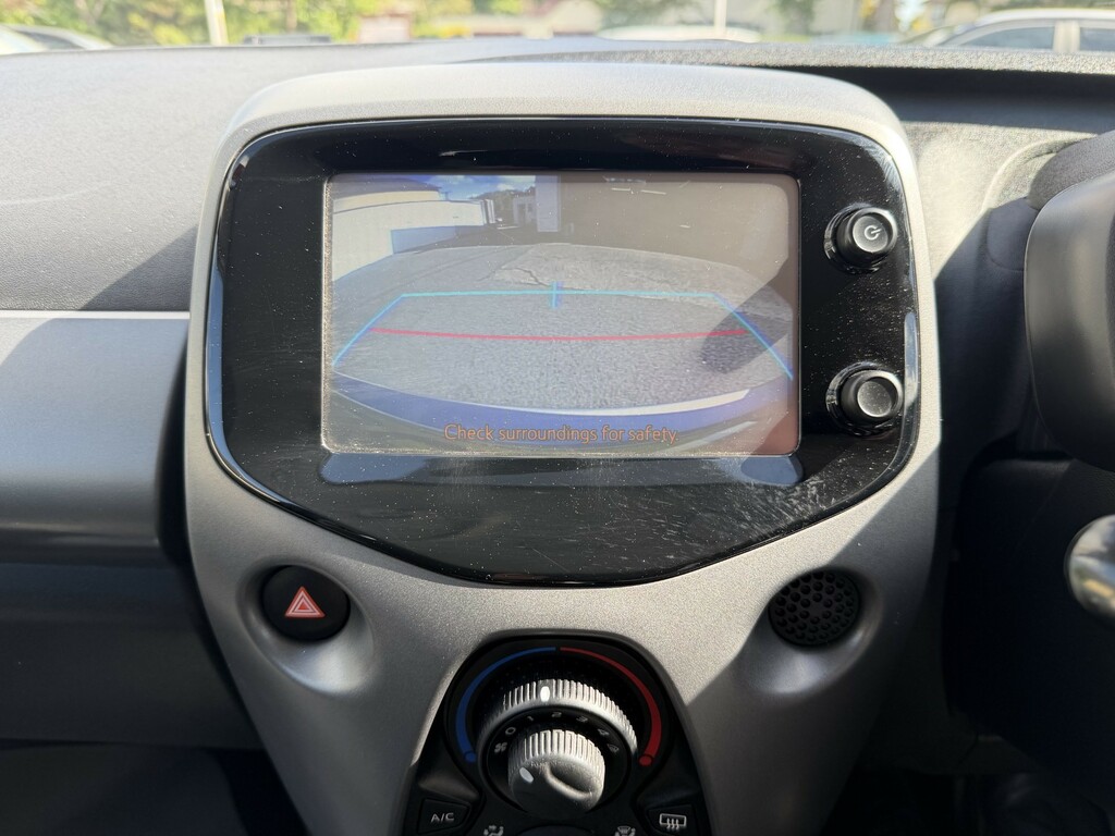 Toyota Aygo Vvt-i X-play FP68OVR  #5