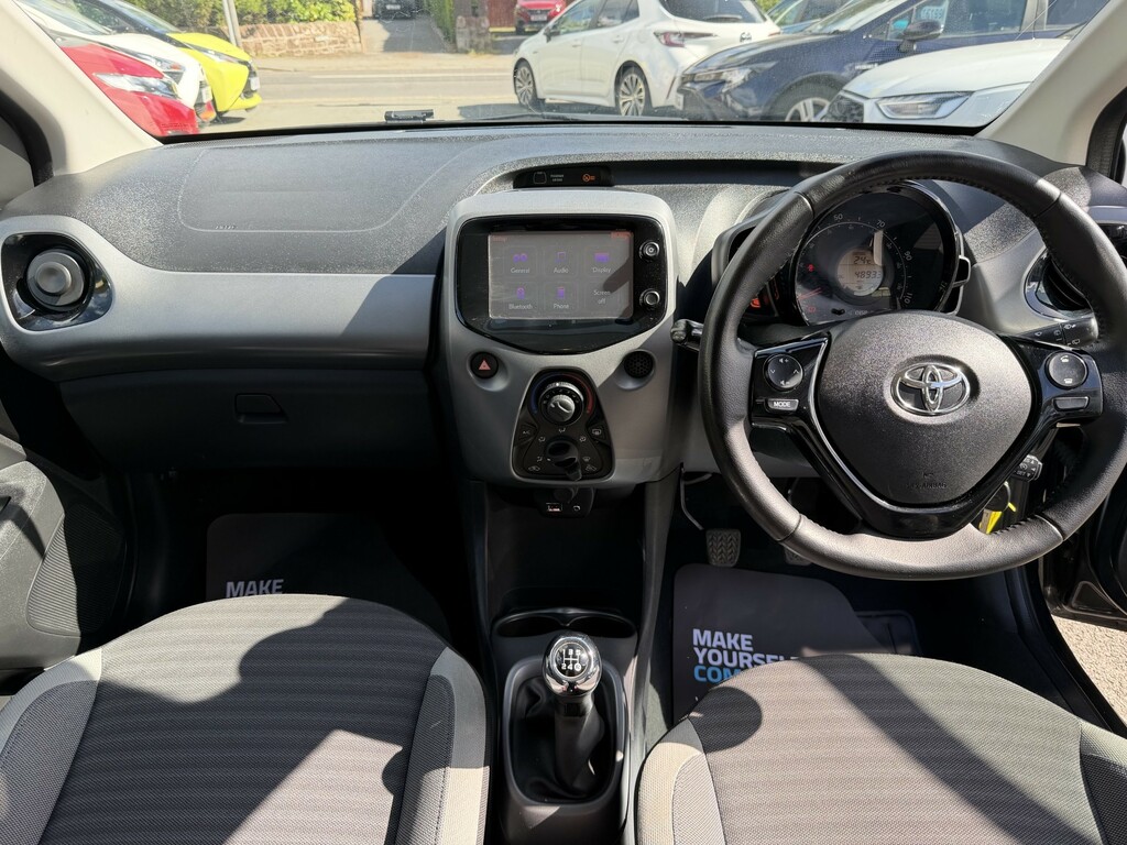 Toyota Aygo Vvt-i X-play FP68OVR  #4