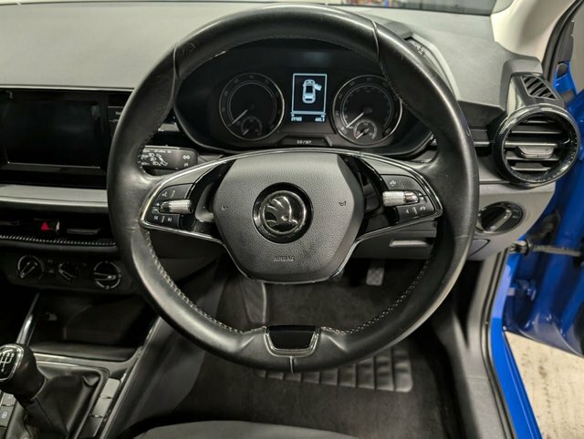 Skoda Fabia 1.0 Mpi 80 Colour Edition 80 Ps White #32