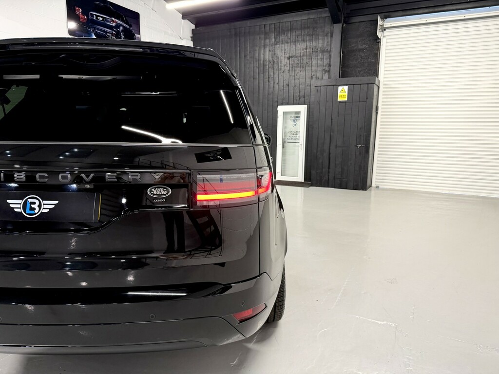 Land Rover Discovery R-dynamic Se Black #27