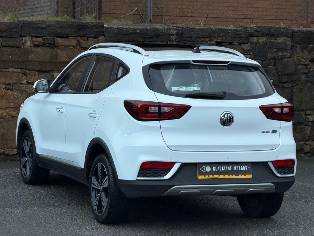 MG ZS 44.5Kwh Exclusive  White #5