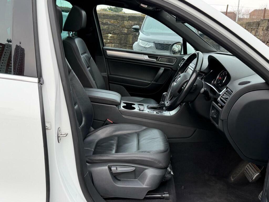 Volkswagen Touareg Suv Blue #15