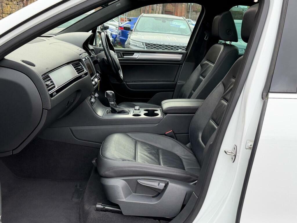 Volkswagen Touareg Suv Blue #16