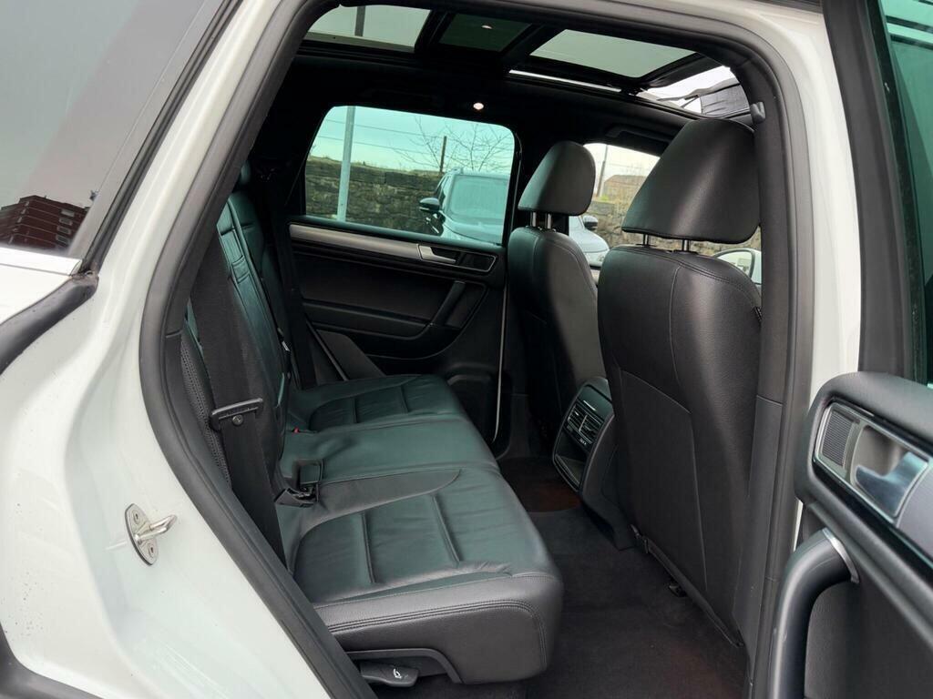 Volkswagen Touareg Suv Blue #20