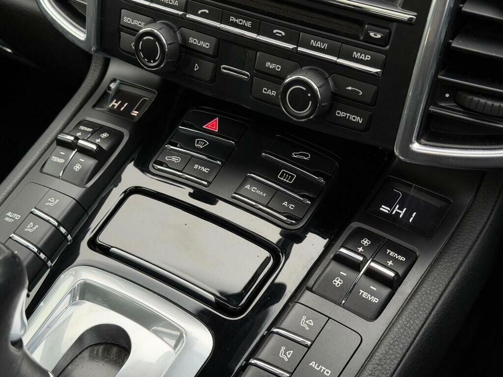 Porsche Cayenne Black #34