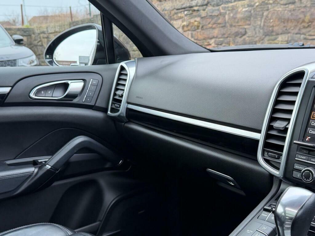 Porsche Cayenne Black #45